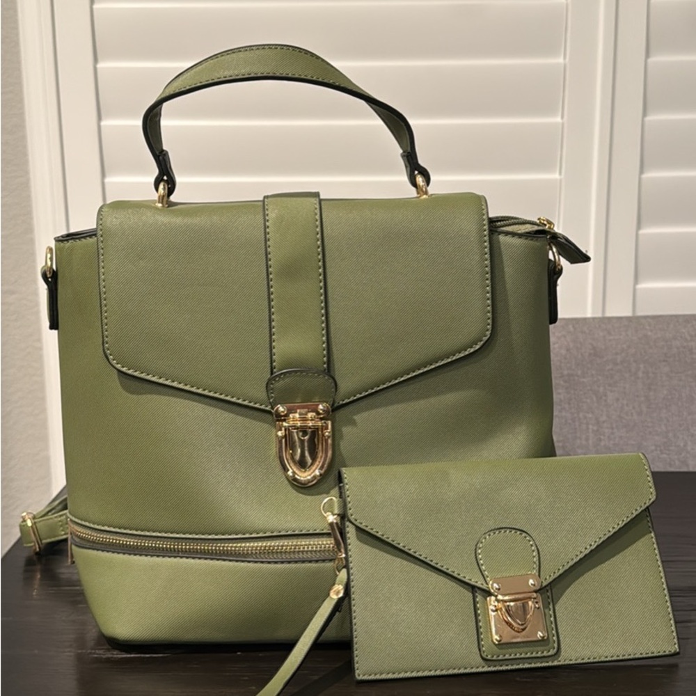 Elegant Green Satchel and Wallet Set